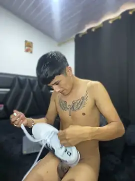 Fernando_Official Adlı Modelin Web Kamerası Şovu