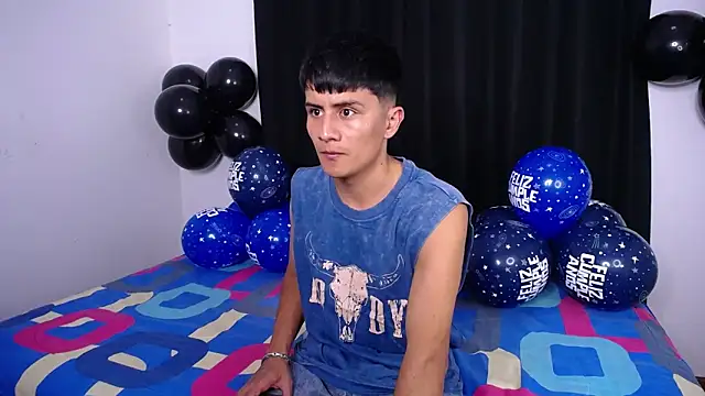 Show modela Fernando_Official na web-kameri