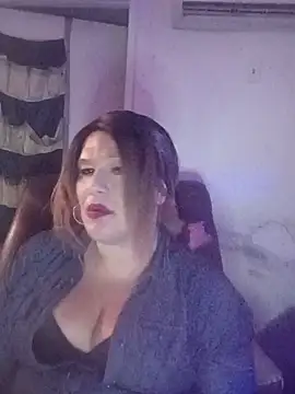 deedeedoll82222 webkamerás műsora