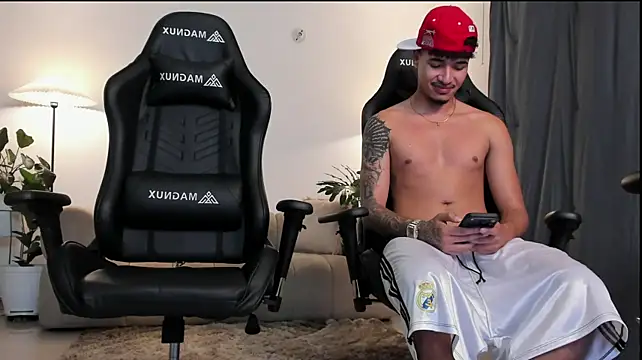 Ian_and_Noah Webcam show