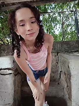 Show de sweet_outdoor_charm na webcam