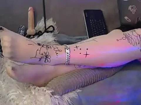 GoddessMonicaAngels' Live XXX Chat