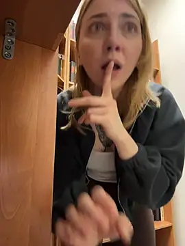 Show modela Sunny___Bunny na web-kameri