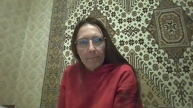 FayInessaKiss Chat XXX in diretta
