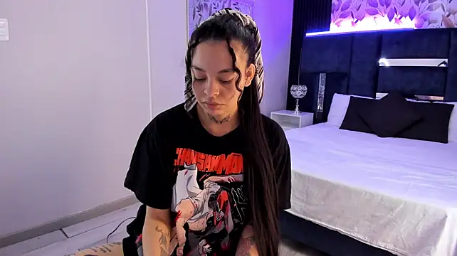 Chat +18 de KatherineGomez ao vivo