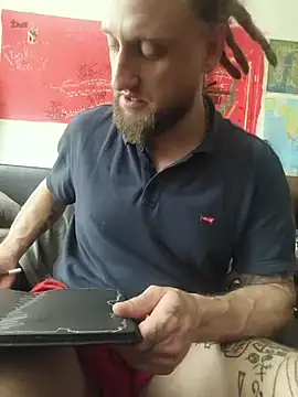 Ozomitro webkamerás műsora