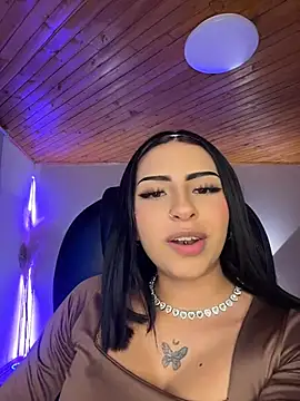 Hilary_pinkk's Live XXX Chat
