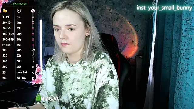 Your_small_bunny's Live XXX Chat