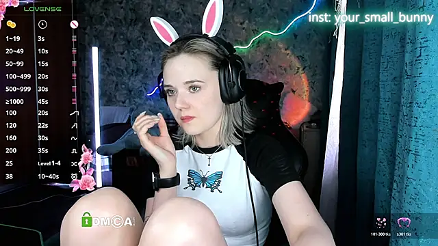 Your_small_bunny webcam show