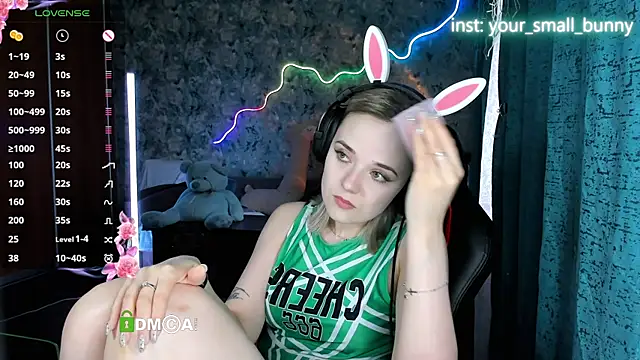 Chat XXX en directo de Your_small_bunny