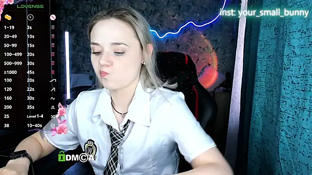 Your_small_bunny's Live XXX Chat