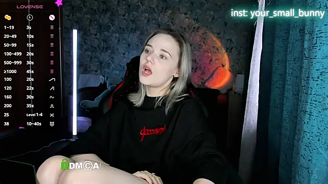 Your_small_bunny Chat XXX in diretta