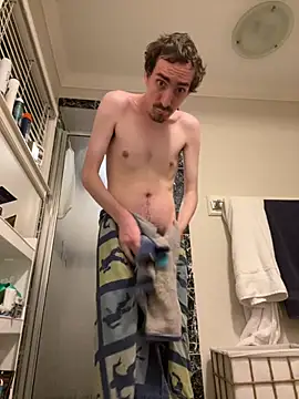 tallnerdyguy 在線直播表演