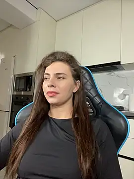 Show modela CurlyLara na web-kameri