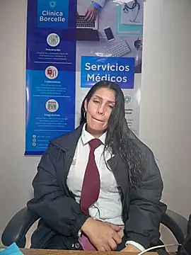 Alysson-- Chat XXX in diretta