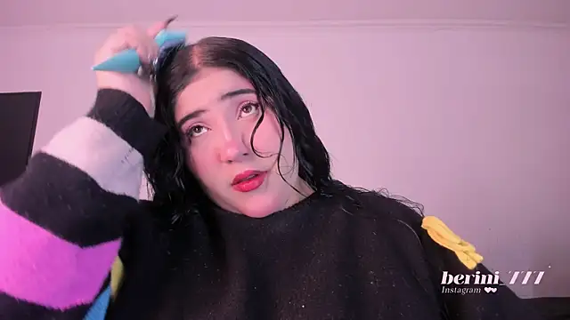 عرض كام AmberiniHoffman
