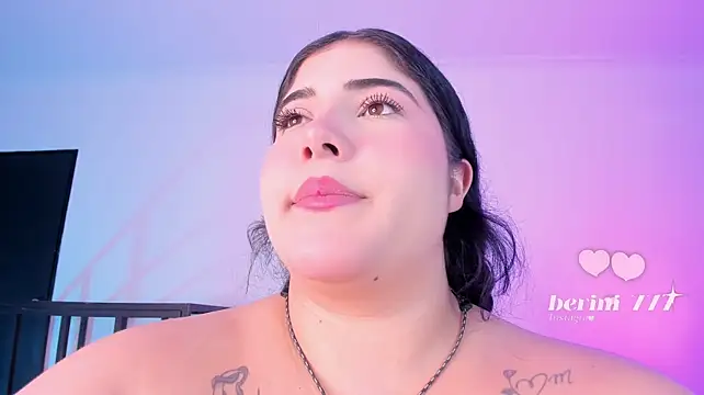 צ'אט XXX בשידור חי של AmberiniHoffman