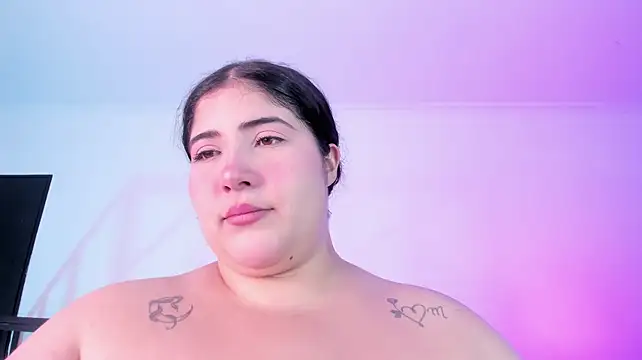 AmberiniHoffmanのライブXXXチャット