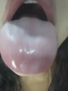 Онлайн чат XXX yummi_greluda
