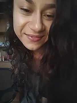 Show de webcam de yummi_greluda