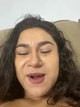 دردشة yummi_greluda الجنسية المباشرة