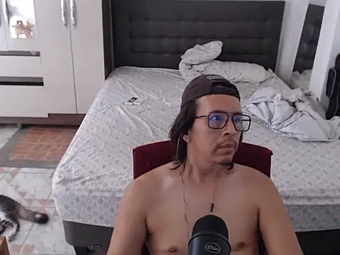 lucaxgye's Webcam Show