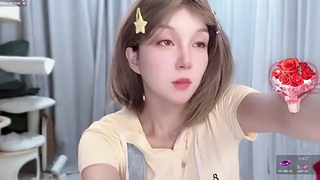 XXX chat uživo modela hi-AnAn