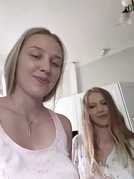 caressyourself Webcamshow