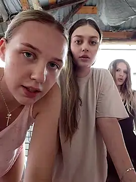 caressyourself Pertunjukan Webcam