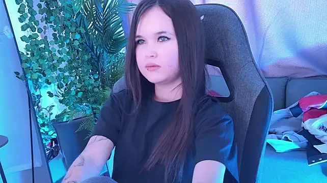 Chat +18 de Elainebeness ao vivo