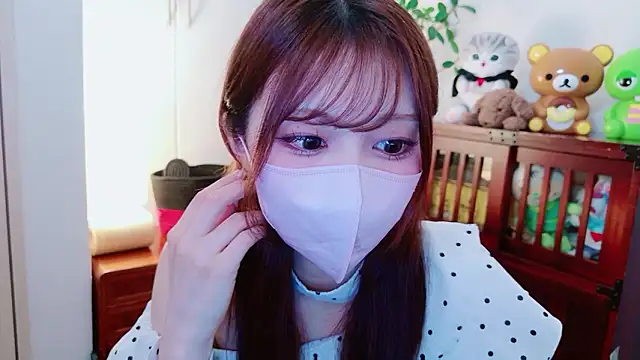 XXX chat uživo modela 0o_MOMO_o0