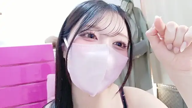 0o_MOMO_o0's Live XXX Chat