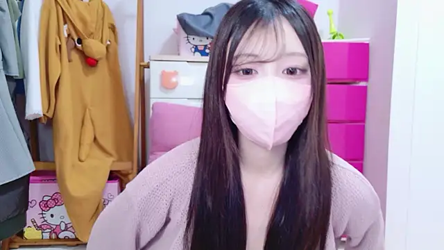0o_MOMO_o0 – live chatrum