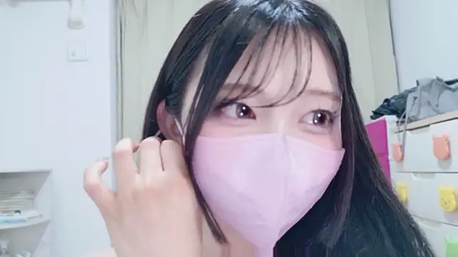 0o_MOMO_o0のウェブカメラショー