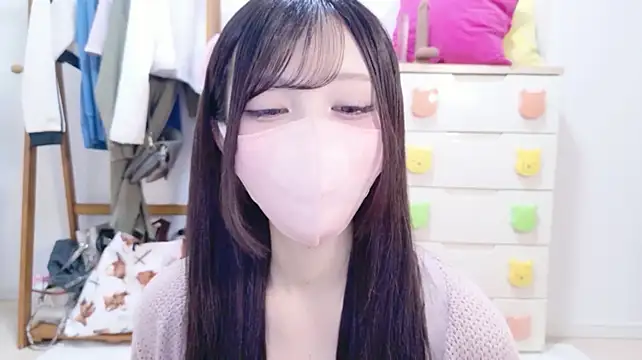 Chatroom XXX en direct de 0o_MOMO_o0