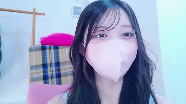 0o_MOMO_o0's Live XXX Chat