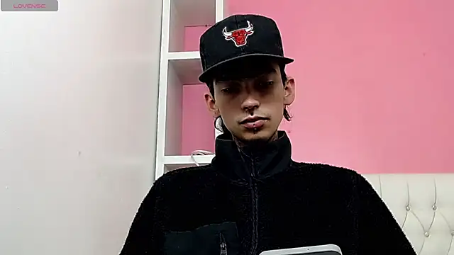 Show modela ttimy_x_boy na web-kameri