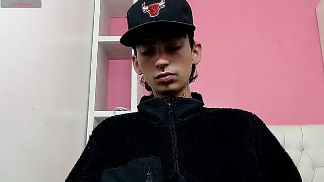 ttimy_x_boy Webcam Show