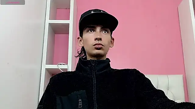 ttimy_x_boyn Webbikameraesitys