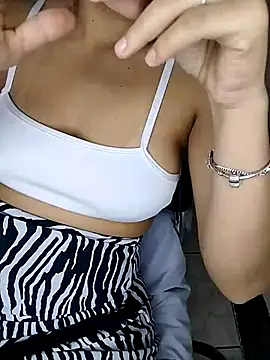 Show de fofinhaa12 na webcam