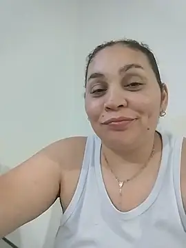 MirandaSoto Adlı Modelin Canlı XXX Sohbeti