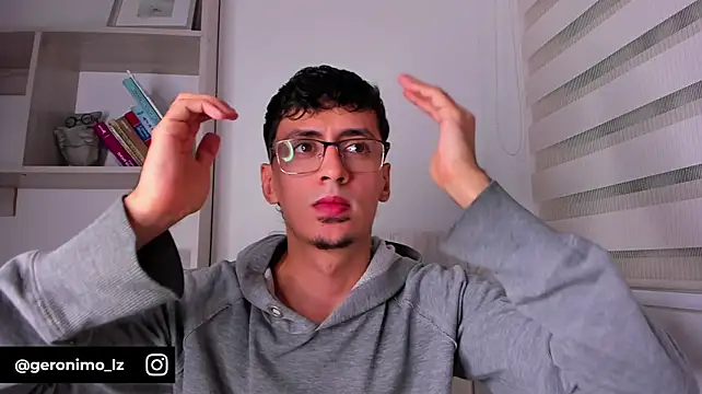 Aaron_Tate Adlı Modelin Web Kamerası Şovu