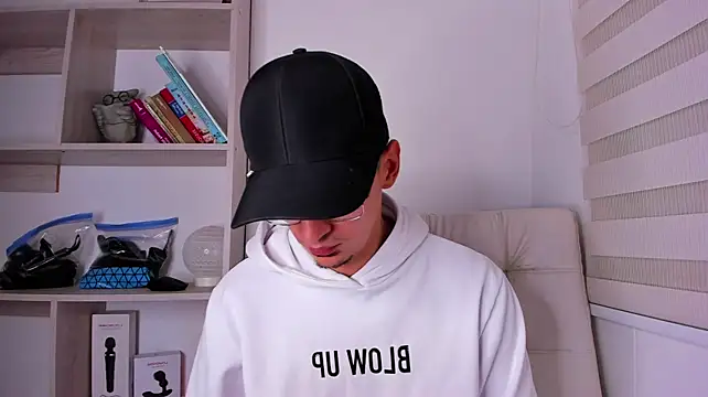 Aaron_Tate webkamerás műsora