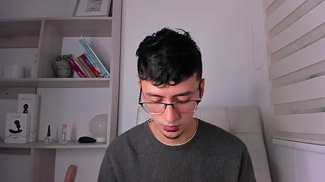 Aaron_Tate Show Webcam
