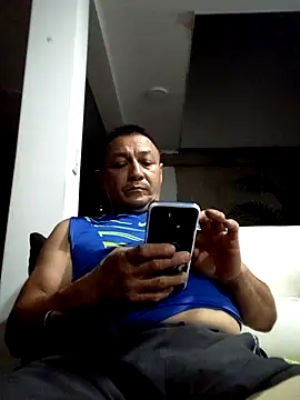 عرض كام luchoarr