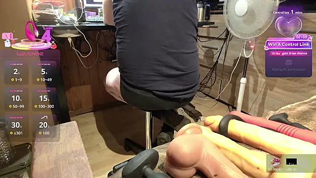 misteryman1956: διαδικτυακό σόου στην κάμερα
