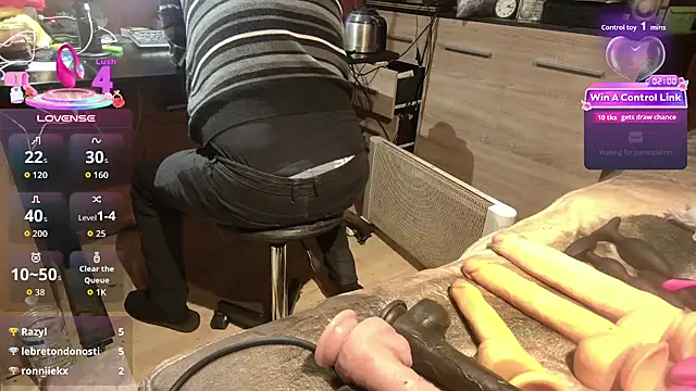 misteryman1956: διαδικτυακό σόου στην κάμερα