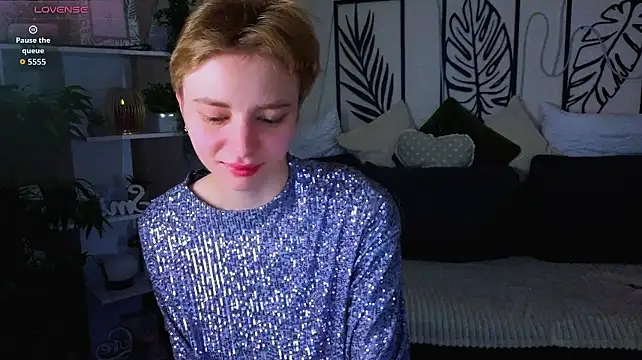XXX chat uživo modela MirraBellanta