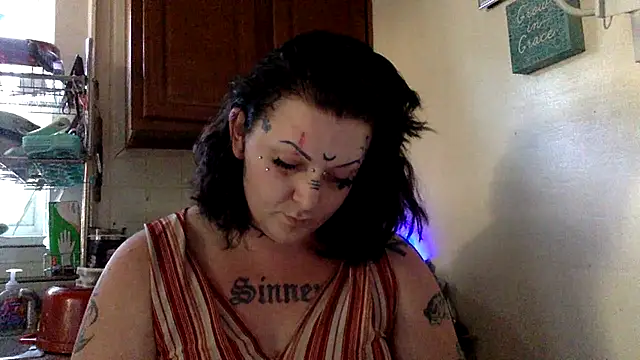 CurvyTrans2002's Webcam Show