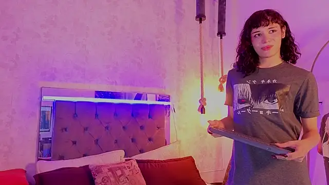 pixy_20 Adlı Modelin Web Kamerası Şovu